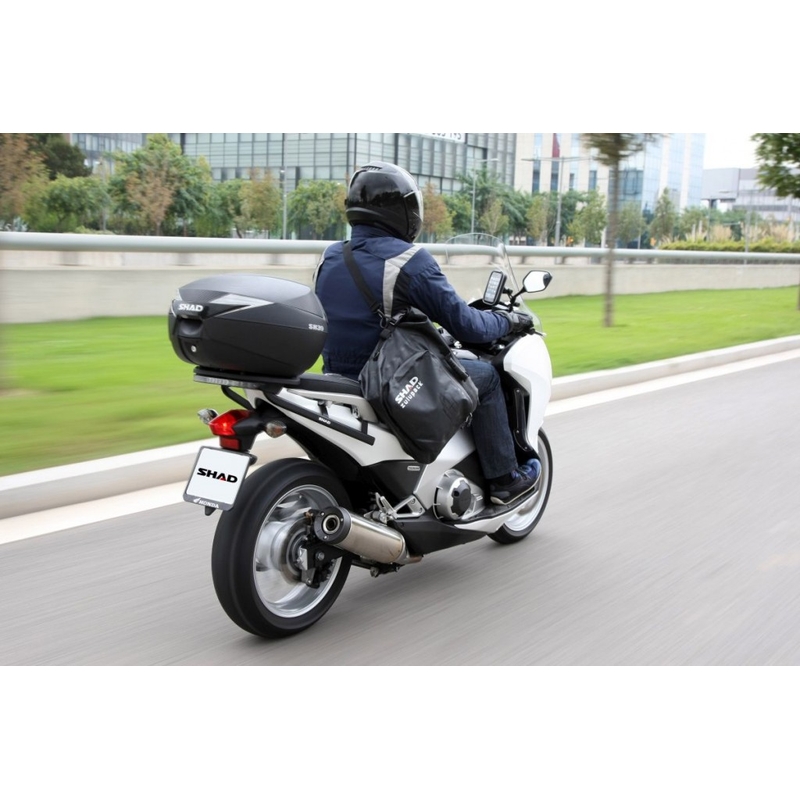 Top kovček za motorno kolo SHAD SH39 carbon - II. kakovost