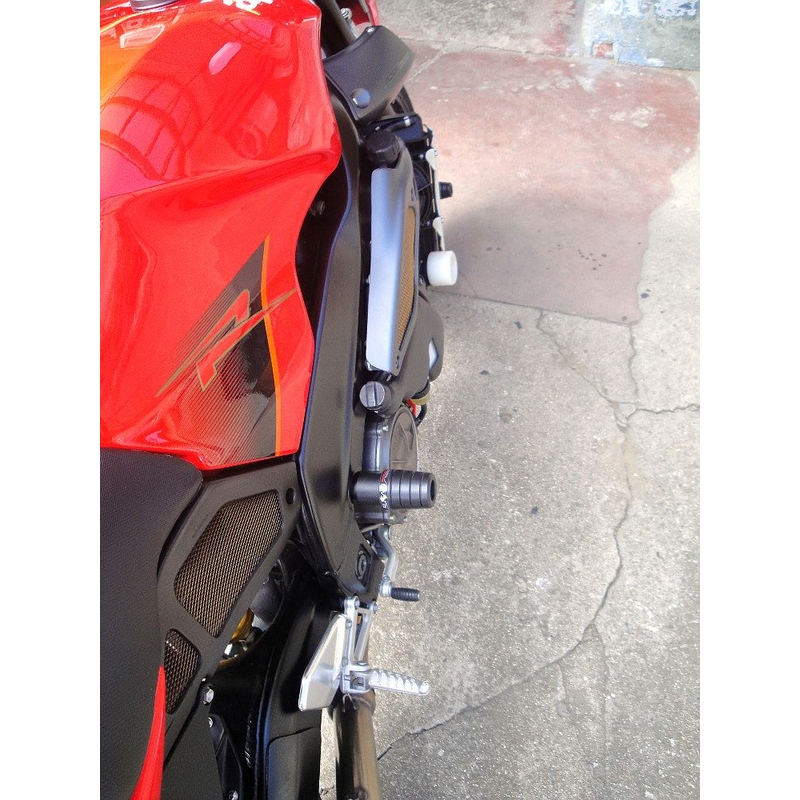 Aprilia TUONO 1000 (02-05) Strela razprodaja