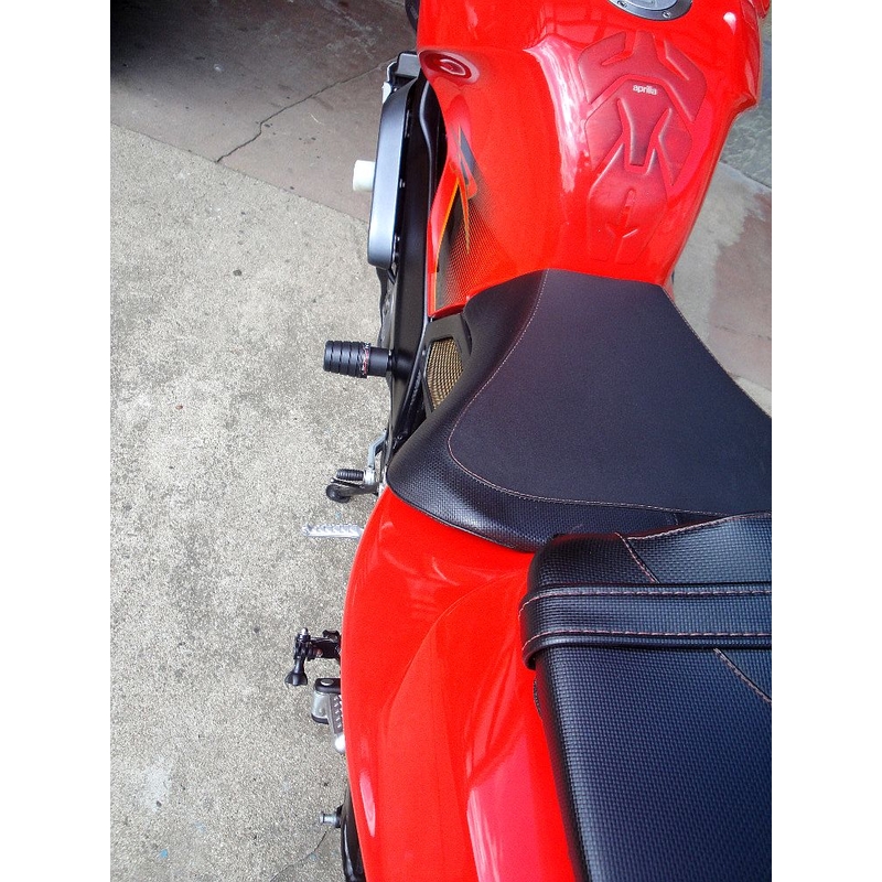 Aprilia TUONO 1000 (02-05)  Conus