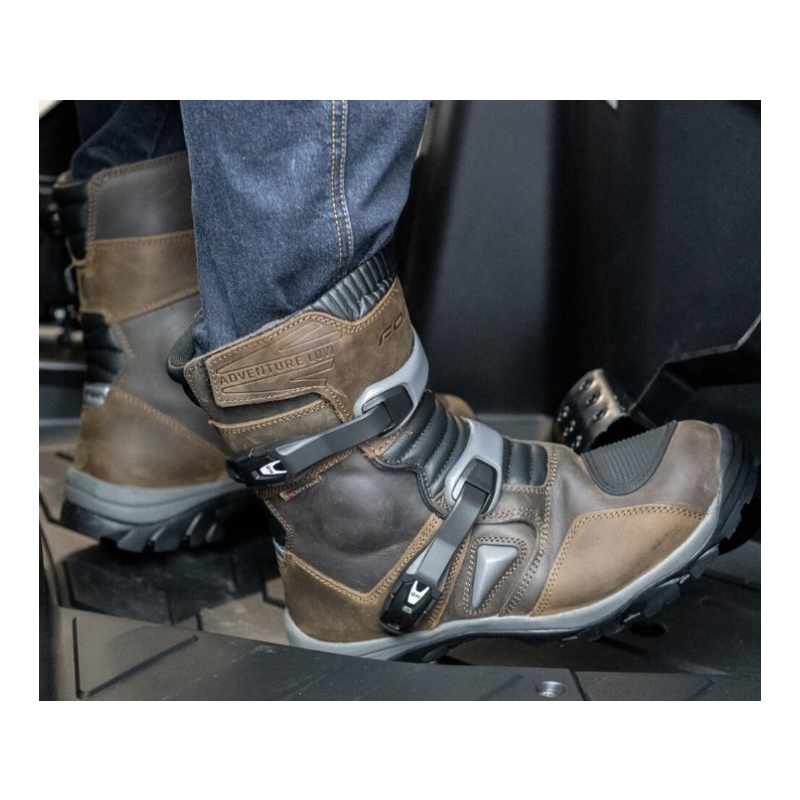 Moto čevlji Forma Adventure Low WP brown