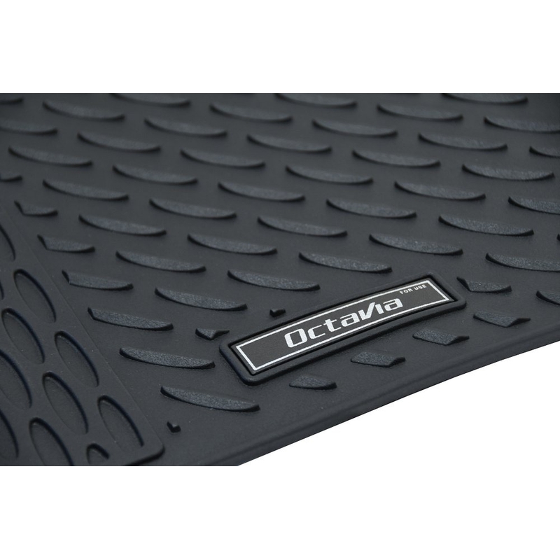 Gumijaste preproge PERFECT FIT komplet 4 OCTAVIA II s fiksiranjem