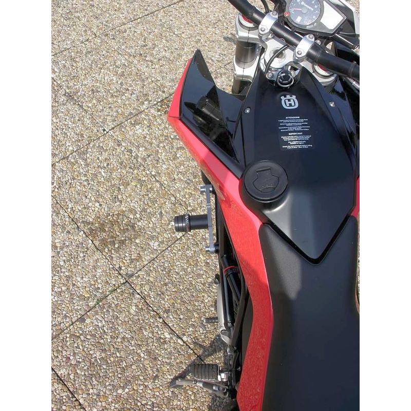 HUSQVARNA Izvrtana 900 puščica