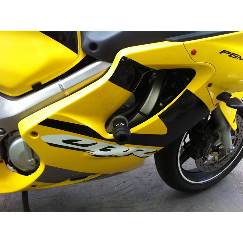 Honda CBR 600F (99-07) BREZ PRILAGODITVE KAPOTAŽE Gatling