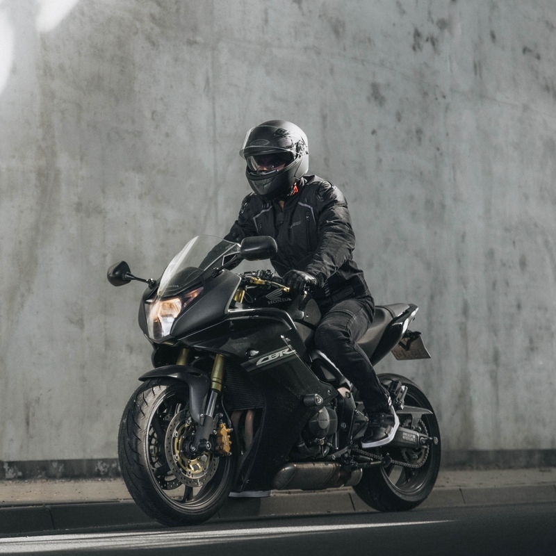 Motoristična jakna Ozone Pulse črno-siva
