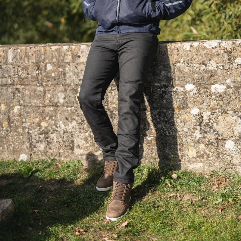 Oxford Original Approved Jeans AA Slim fit črne barve