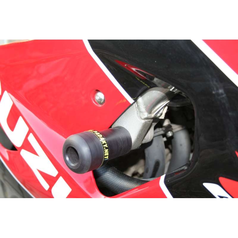 Suzuki GSX-R 750 (00-03) s prilagoditvijo Gatlingovega okrova