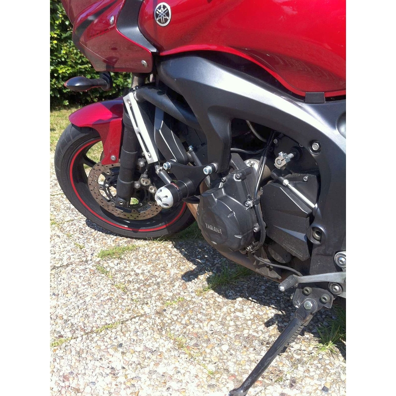 Yamaha FZ6 S2 (06-) (črni okvir) Gatling