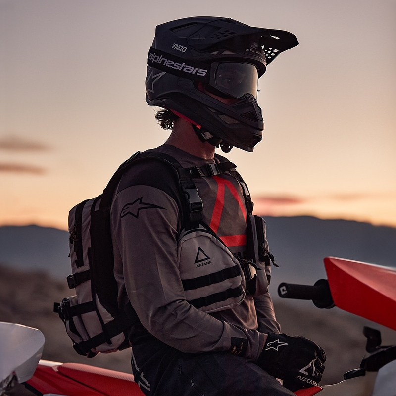 Nahrbtnik Alpinestars Techdura Tactical sivo-črn 9 l