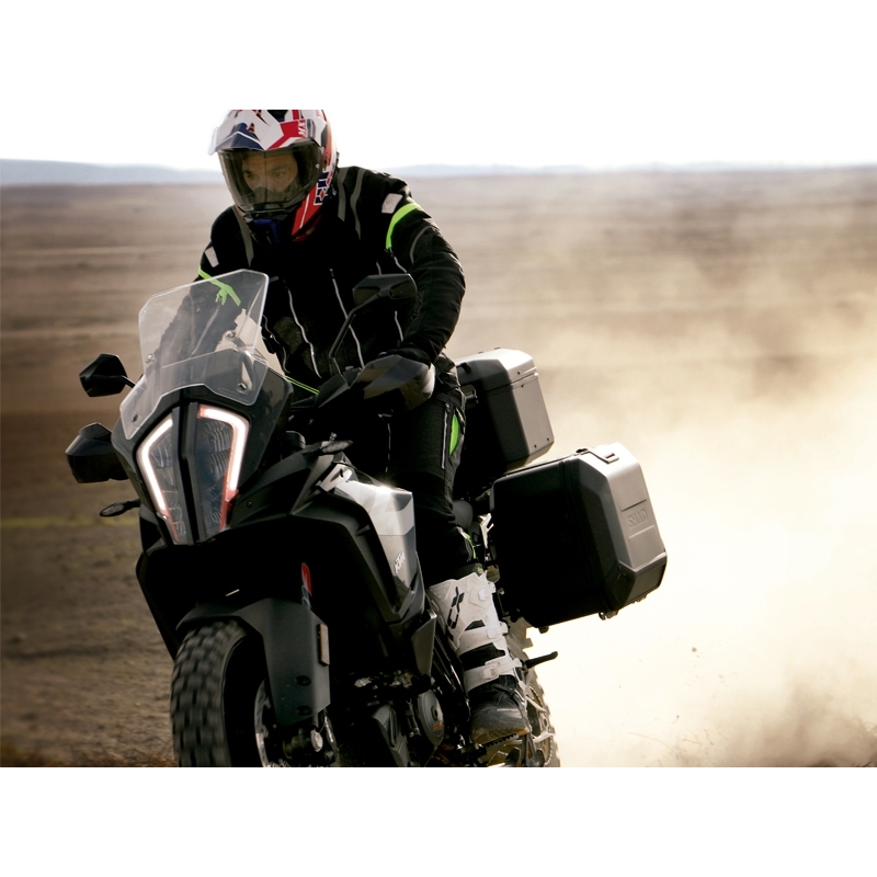 Kompletní sada černých hliníkových kufrů SHAD TERRA BLACK , 48L topcase   36L/47L boční kufry, včetně montážní sady a plotny SHAD HONDA CRF 1100 Africa Twin