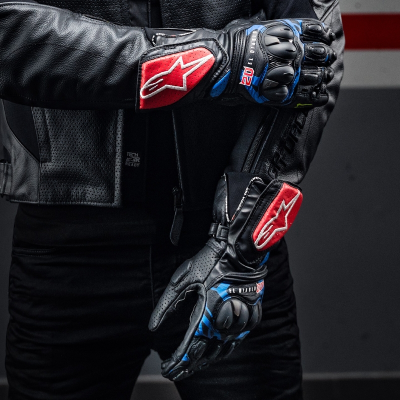 Alpinestars SP-8 3 Monster FQ20 motoristične rokavice črno-rdeče-modro-bele