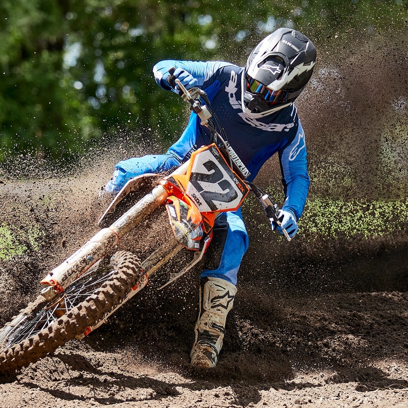 Motokros čelada Alpinestars Supertech S-M10 Ampress mat črno-bela