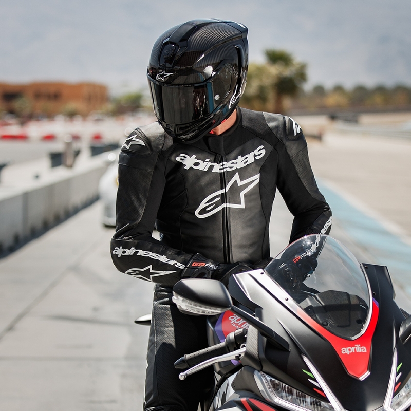 Črna motoristična usnjena obleka Alpinestars GP Force Lurv