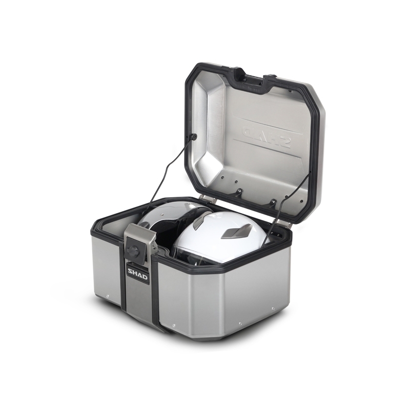 Complete set of SHAD TERRA TR40 adventure saddlebags and SHAD TERRA aluminium 48L topcase, including mounting kit SHAD Voge 500DS / 500DSX