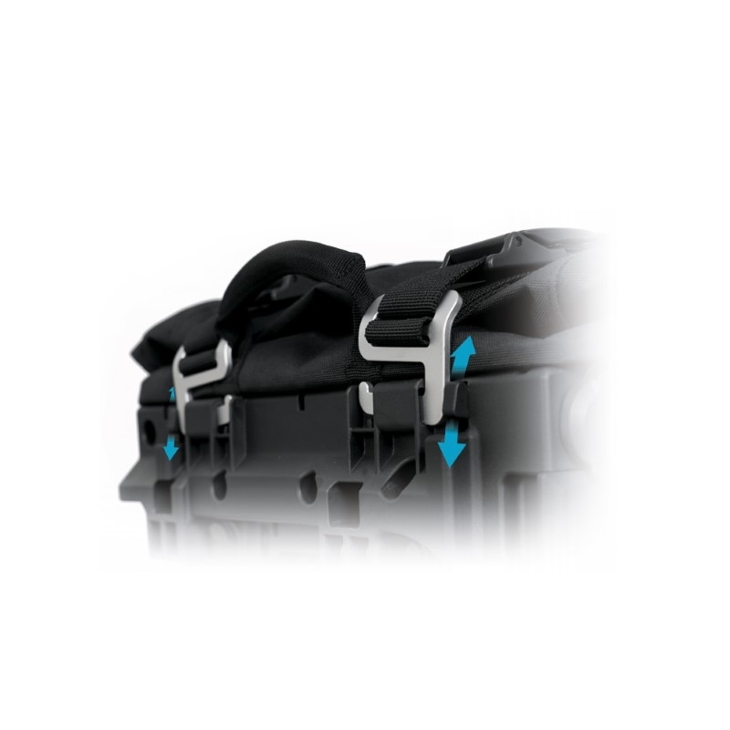 Complete set of SHAD TERRA TR40 adventure saddlebags and SHAD TERRA aluminium 48L topcase, including mounting kit SHAD Voge 500DS / 500DSX