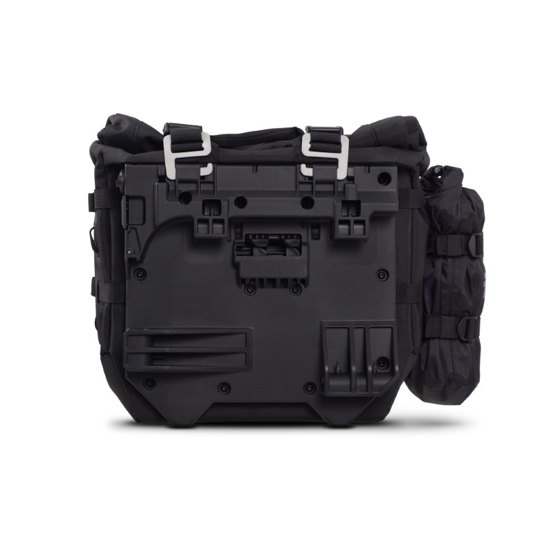 Complete set of SHAD TERRA TR40 adventure saddlebags and SHAD TERRA aluminium 48L topcase, including mounting kit SHAD Voge 500DS / 500DSX