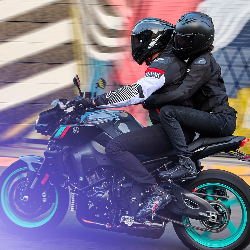 Alpinestars Zaca Air Waterproof motoristična jakna črno-belo-fluo rdeča