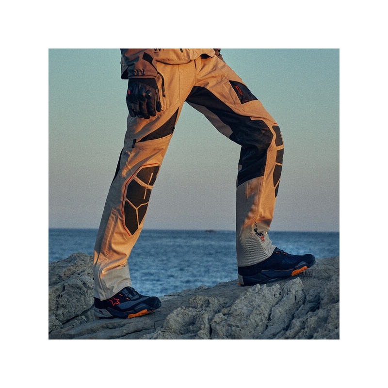Motoristične hlače Alpinestars AMT-10R DRYSTAR XF peščeno-črno-oranžne