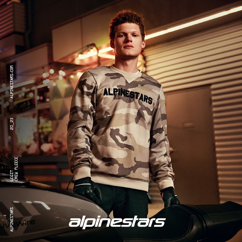 Alpinestars Legit Crew flis motoristična jopa v svetlo kamuflažno sivi barvi