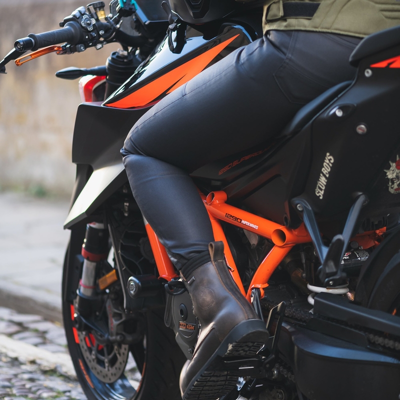 Oxford Original Approved Waxed Jeggins AA ženske skrajšane motoristične kavbojke, črne