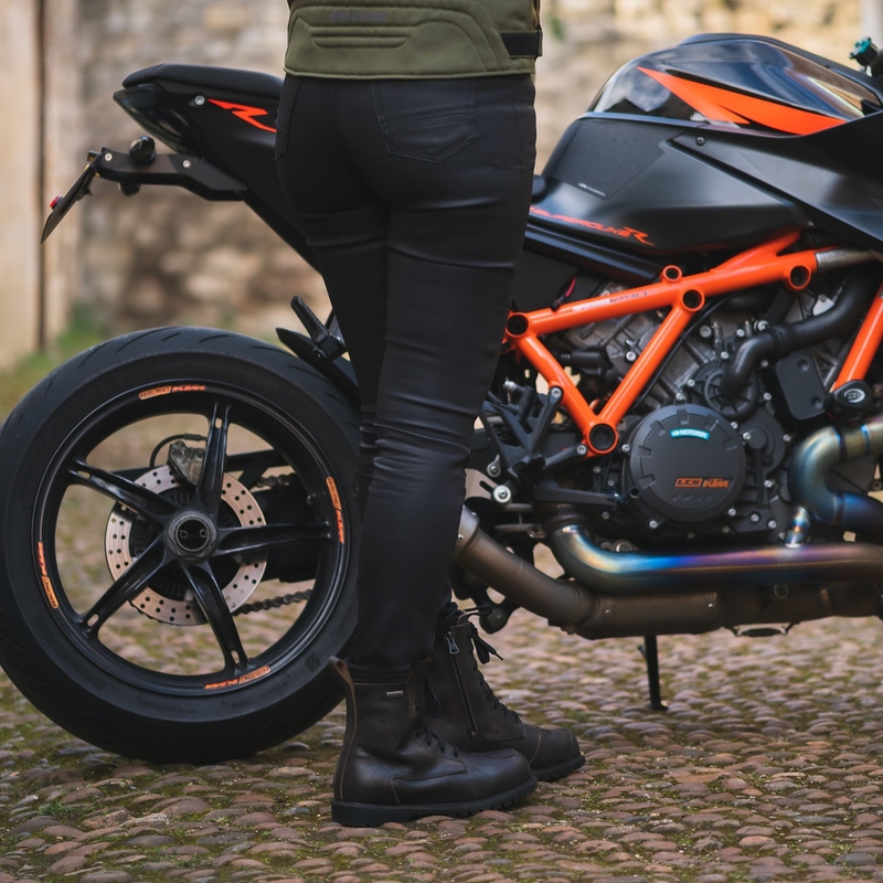 Oxford Original Approved Waxed Jeggins AA ženske skrajšane motoristične kavbojke, črne