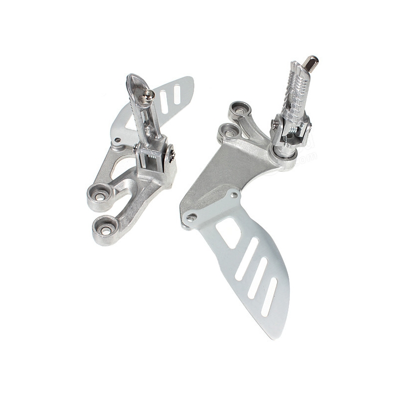 Sprednji nosilec z nasloni za noge R-TECH Suzuki GSXR1000 (05-14) razprodaja