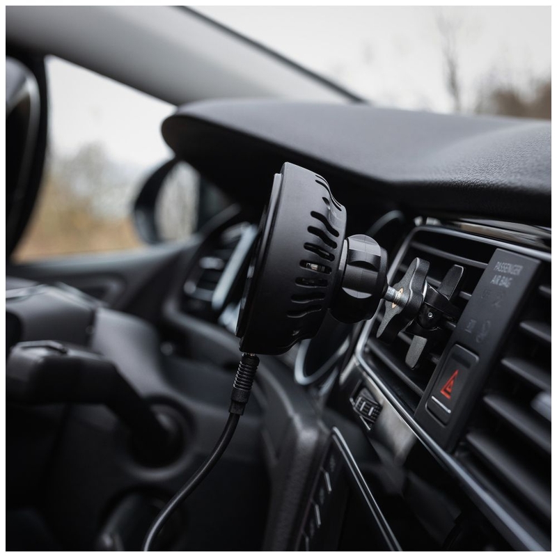 Nosilec z brezžičnim polnjenjem in aktivnim hlajenjem FIXED MagCool z nastavkom MagSafe črn 15W