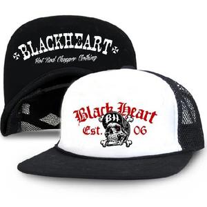 Črno-bela otroška kapica Black Heart Bones