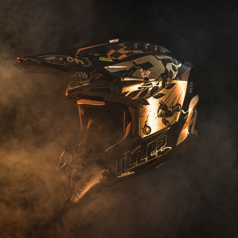 Motokros čelada Airoh Aviator 3.0 "TC 222 THE LEGEND" črno-zlata