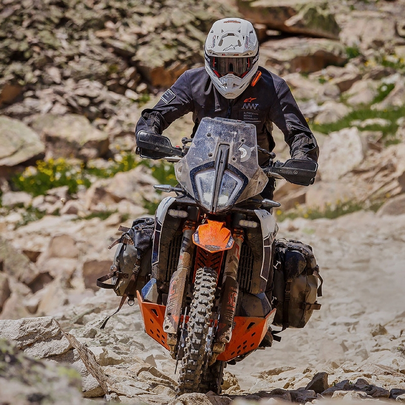 Črna motoristična jakna Alpinestars AMT-8 Stretch Drystar XF