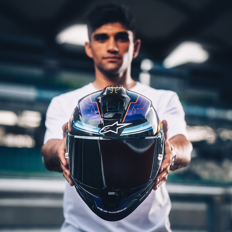 Alpinestars Supertech R-10 Limited Edition Martinator Jorge Martin Integral motoristična čelada modra-vijolična-rdeča-rumena