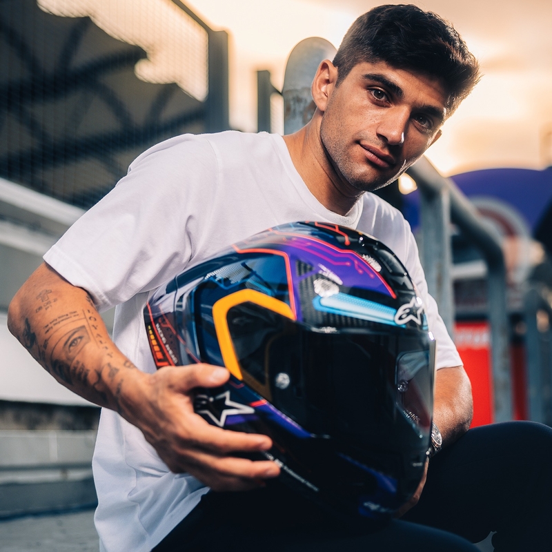 Alpinestars Supertech R-10 Limited Edition Martinator Jorge Martin Integral motoristična čelada modra-vijolična-rdeča-rumena