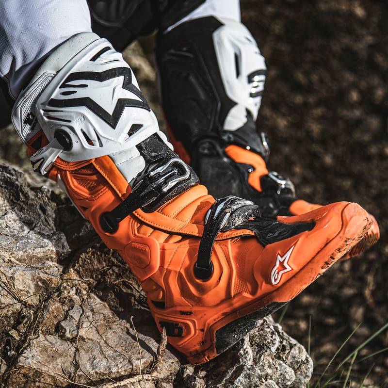 Motoristični škornji Alpinestars Tech 10 Enduro fluo oranžno-črno-beli