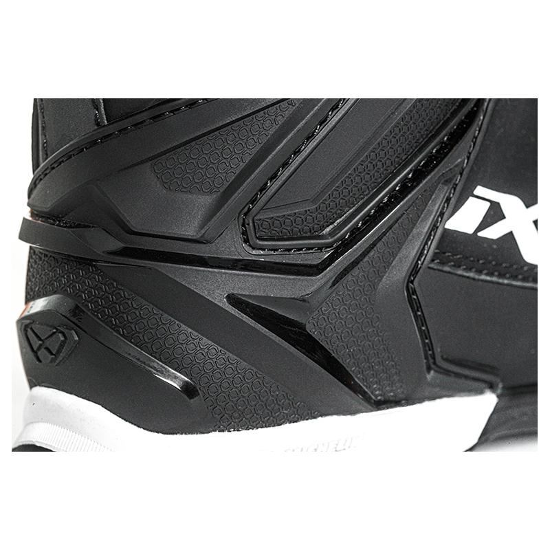 Motoristični škornji IXON Bull 2 WP črno-beli