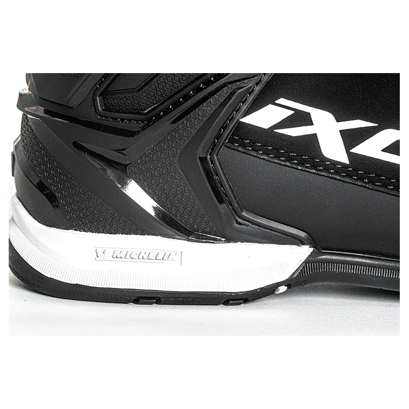 Motoristični škornji IXON Bull 2 WP črno-beli