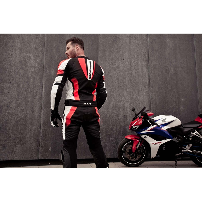 Shima STR črno-beli-fluo rdeči motoristični kombinezon razprodaja