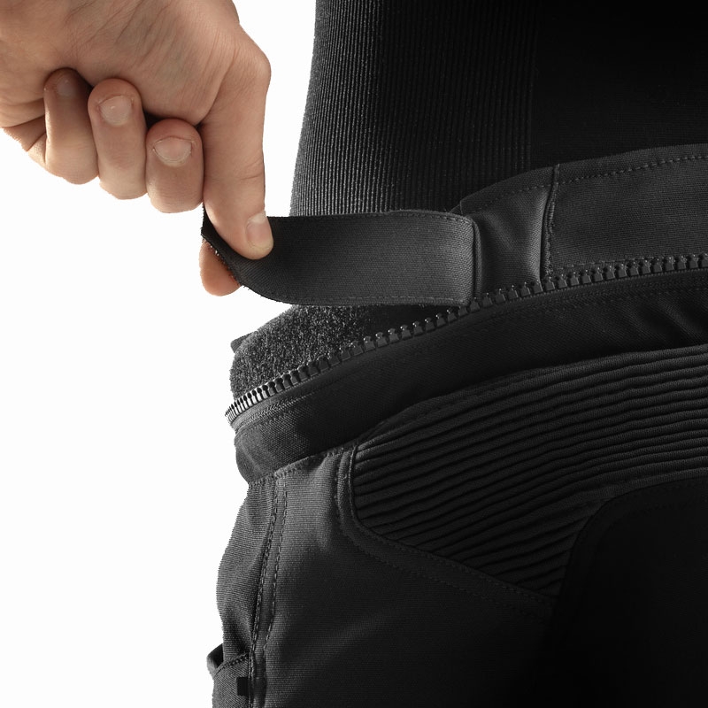 Črne kratke motoristične hlače Rebelhorn Hardy 3.0