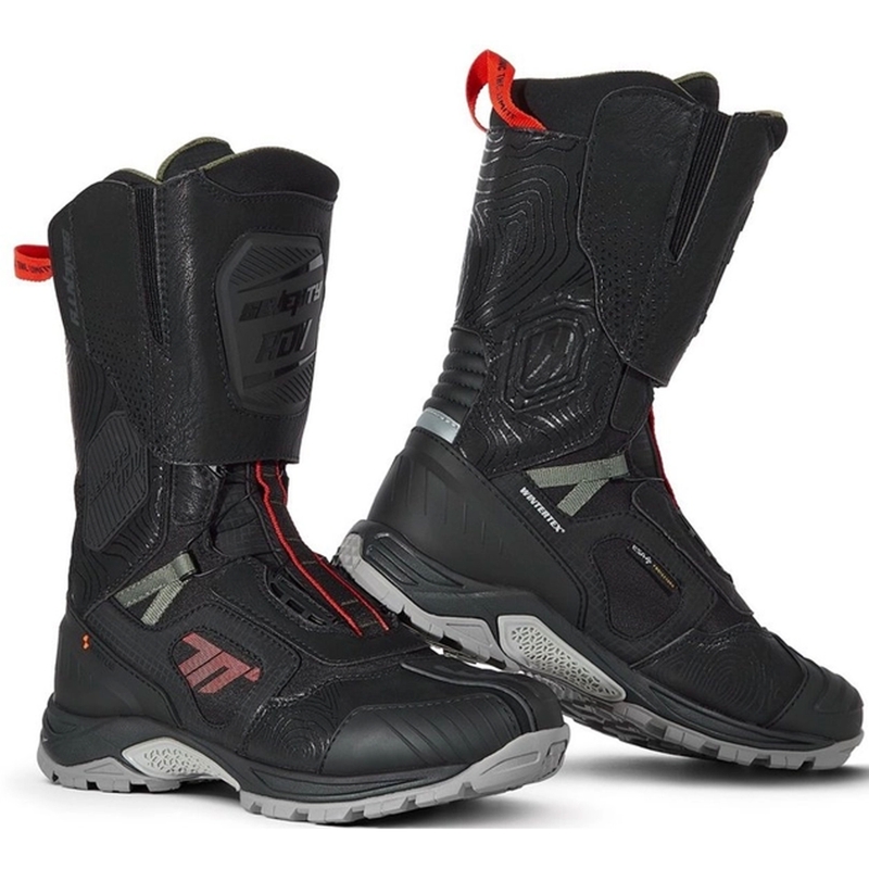 Motoristični škornji SEVENTY DEGREES SD-BA6 Stelvio High črno-rdeče-zeleni
