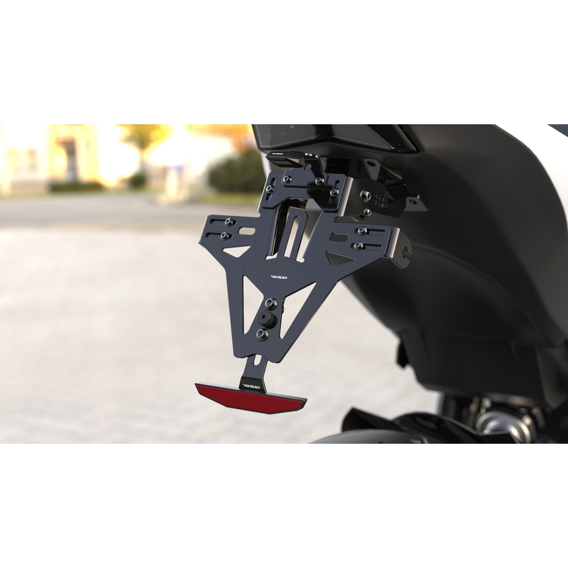 Nosilec registrske tablice z osvetlitvijo Highsider Akron RS PRO Yamaha MT-10 črne barve