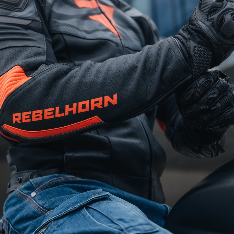 Usnjena motoristična jakna Rebelhorn Vandal črno-rdeča