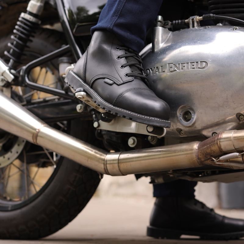 Moto škornji Oxford Merton 2.0 črne barve