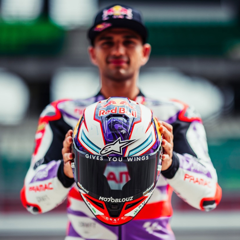 Alpinestars Supertech R-10 Element karbonska fluo motoristična čelada z integriranim obrazom rdeče-bela