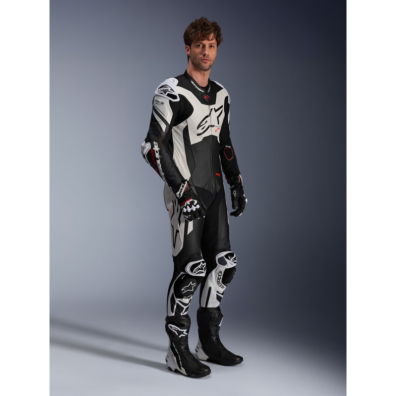Alpinestars GP Plus V4 Sprint enodelni usnjen kombinezon, združljiv s Tech-Air, črno-belo-rdeč fluo