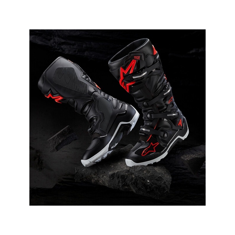 Moto škornji Moto škornji Alpinestars Tech 7 Enduro črno-rdeči fluo-beliTech 7 Enduro črno-rdeči fluo-beli