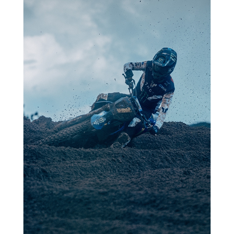 Motokros očala Alpinestars Supertech Vision DNGR38 XXV črno-srebrna z zrcalnim srebrnim pleksi steklom