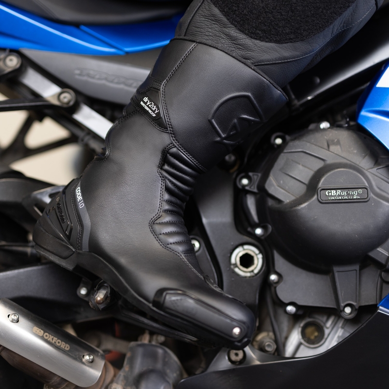 Moto škornji Oxford Code 1.0 D2D črne barve