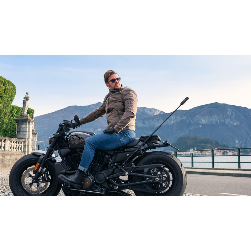Akcijska kamera Insta360 X4 za motoriste v paketu, črna