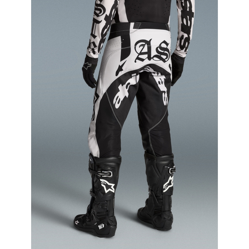 Motokros hlače Alpinestars Techstar Wolf Dust Limited Edition, peščeno črne