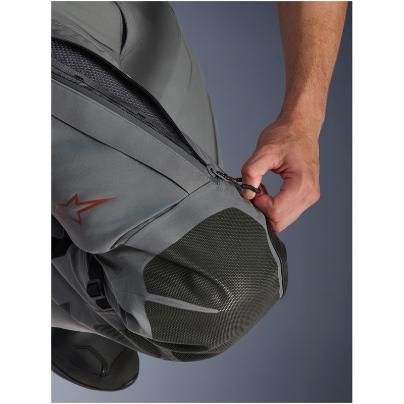 Alpinestars Nazca 3L Gore-Tex PRO motoristične kratke hlače temno sivo-črne