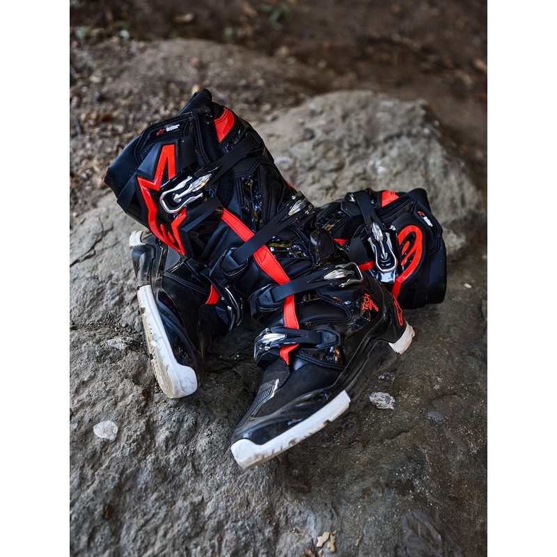 Moto škornji Alpinestars TECH 7 Enduro Drystar črno-fluo rdeče-beli