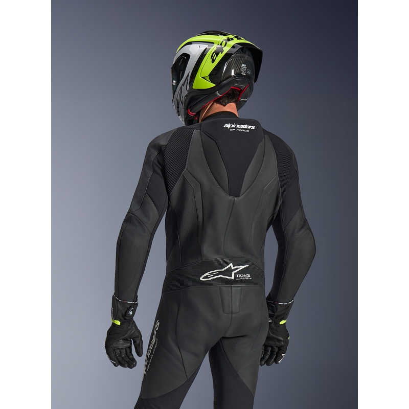 Alpinestars GP FORCE V2 enodelni motoristični kombinezon črno-bel